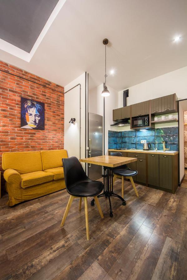 Self Check-In Apartments Near Landscape Alley Kiev Exteriör bild